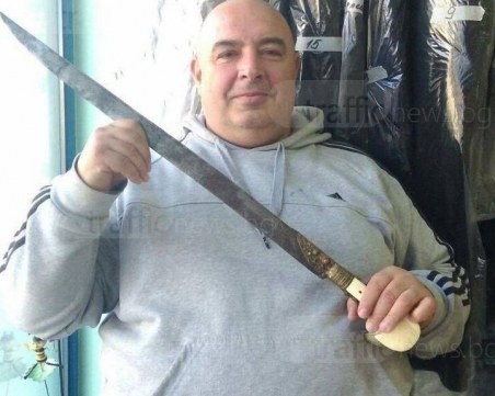 Търговецът Оскар, арестуван с 3 пистолета: Нямаше друг начин да се защитя