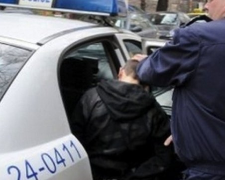 Подпийнал младеж с БМВ си спретна гонка с полицията край Пловдив