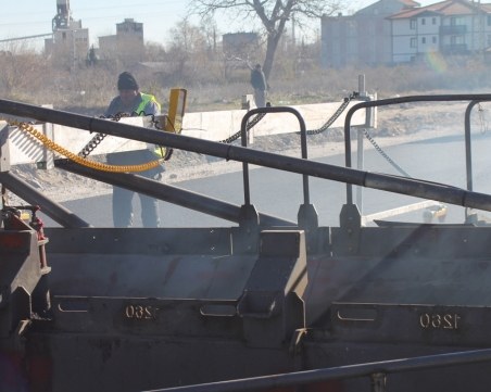 До 10 дни завършват новото платно на пътя Пловдив – Асеновград, местят движението в него