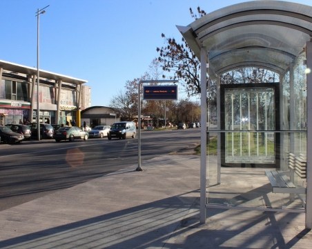 Поставиха нови заслони на автобусни спирки в два пловдивски квартала