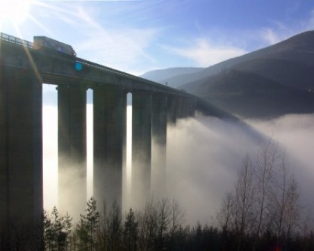 Жена загина заради селфи на магистралата