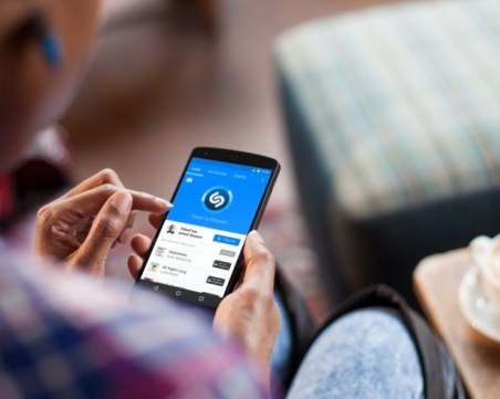 Apple плаща 400 млн. долара за известно музикално приложение