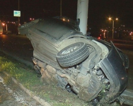 Двама загинаха при тежка катастрофа СНИМКА