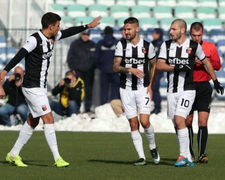 Локо се измъкна от почти загубен мач в Русе ВИДЕО