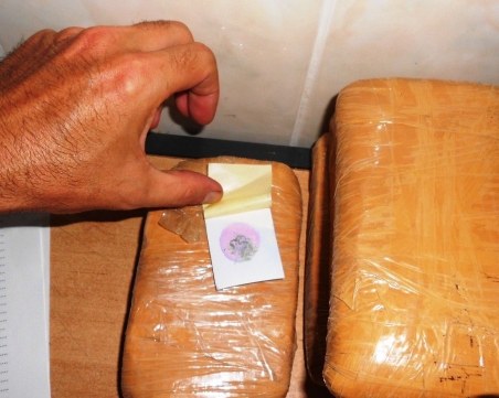 Удар! Спипаха трафикант с 25 кг хероин на границата