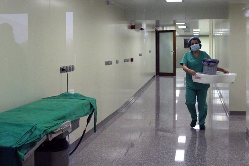 Мъж почина в коридор на болница в Пловдивско, нямало кой да го настани