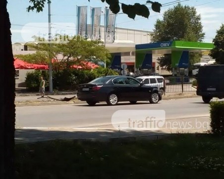 Мъж олекна с 8000 евро на бензиностанция OMV