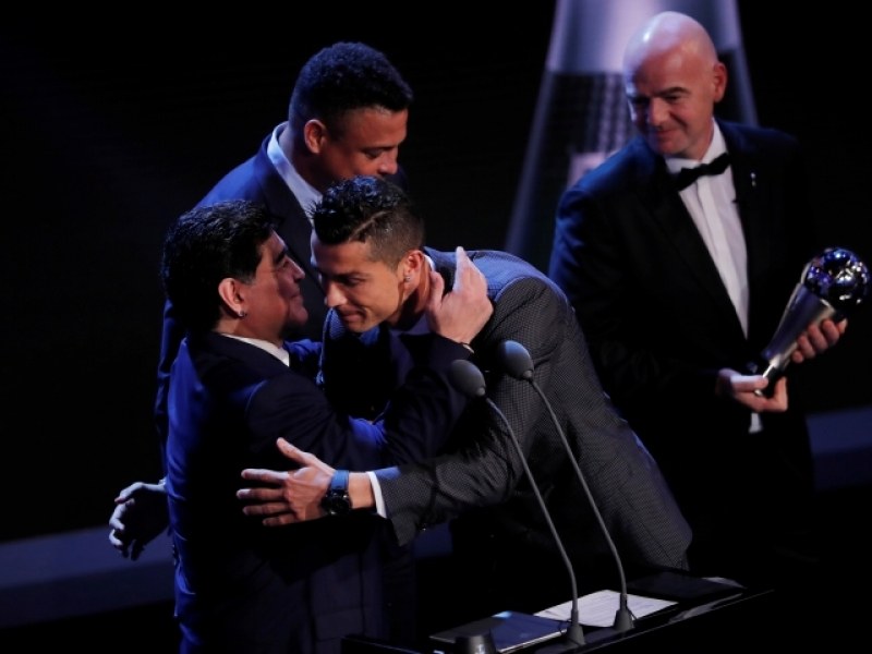 Марадона: Роналдо говори глупости, можех да спечеля повече Златни топки
