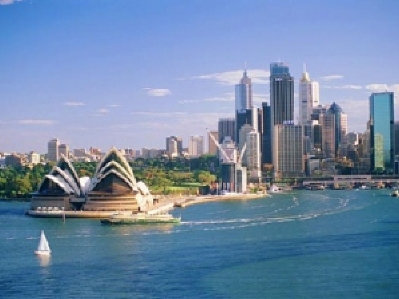 Австралия се мести на север със 7 сантиметра на година