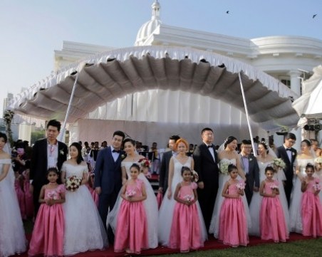 50 сватби накуп скрепиха дружбата между Китай и Шри Ланка