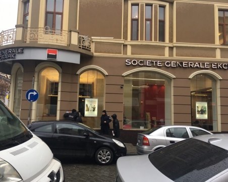 Неделна акция: Масово лепят фишове за неправилно паркиране СНИМКА