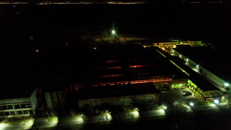 Пожарът в завода в Шишманци е напълно потушен