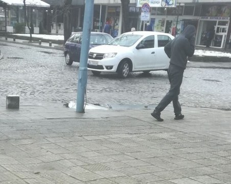 Два автомобила се удариха в Кючука