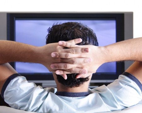 Само 10% от българите работят по 8 часа на ден! По 6 часа отделяме за телевизия и интернет