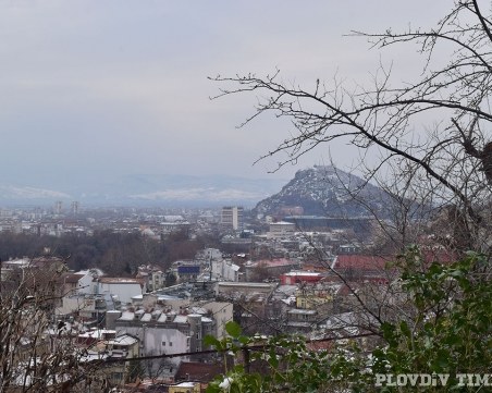 Това беше снегът в Пловдив за тази година, започна борба срещу поледиците
