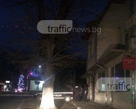 Жителите на Първенец заплашват с протест, полиция пази ромската махала ВИДЕО