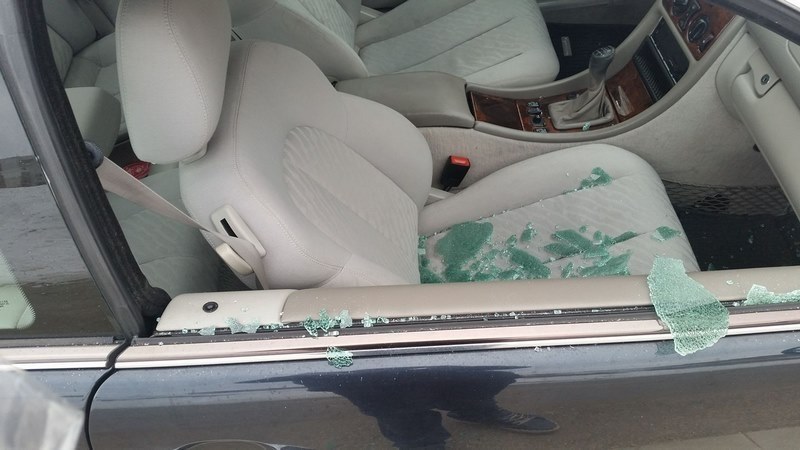 Автоджамбази разбиха два автомобила в Пловдив