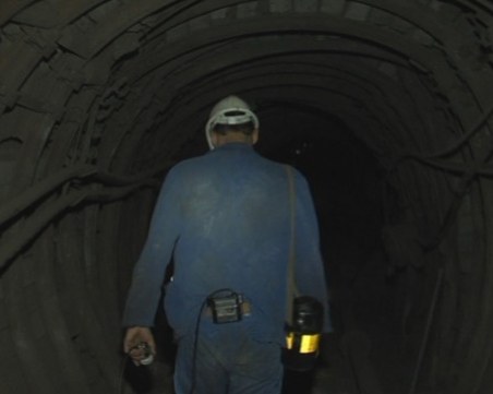 Съкратени миньори се вдигат на бунт, плашат с протести