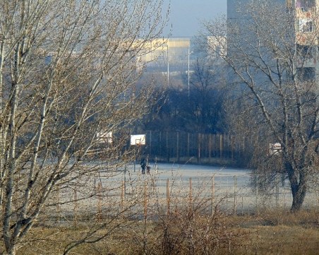 Пиратки ехтят в “Тракия“ напук на кметската забрана
