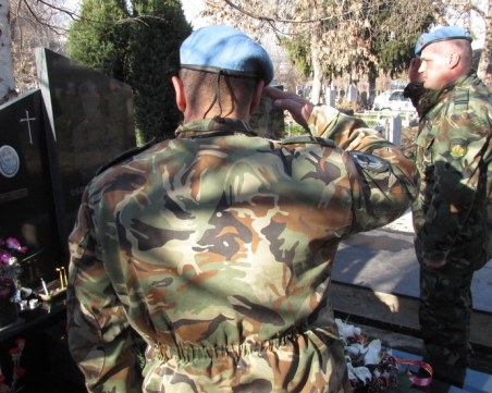 Почетоха паметта на загиналите български войници в Кербала