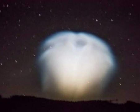 Загадъчните светлини над България се оказаха от междуконтинентална балистична ракета