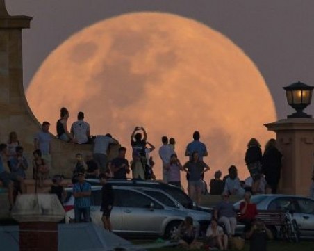 2018 ще започне с най-голямата и ярка Суперлуна за годината