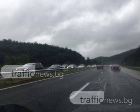 3в1: Хванаха шофьор на Тракия с трева, пиян и без книжка