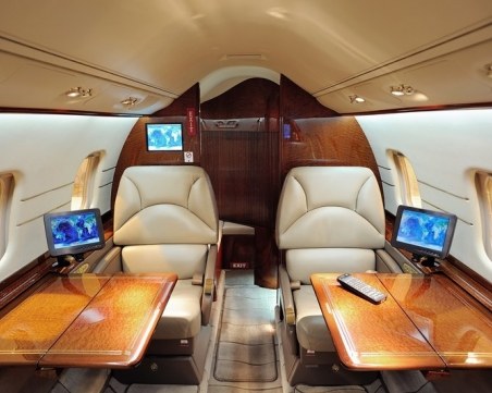 Ето така летят пътниците в първа класа