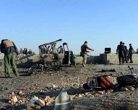 Ужас! 18 души са мъртви след самоубийствен атентат в Афганистан