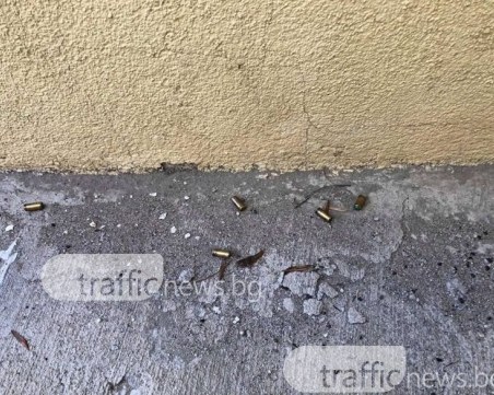 Пловдивчанин е стрелял с пистолет в новогодишната нощ! СНИМКИ