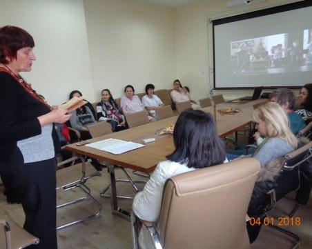 Бъдещи майки и акушерки обсъдиха ползите от кърменето СНИМКИ