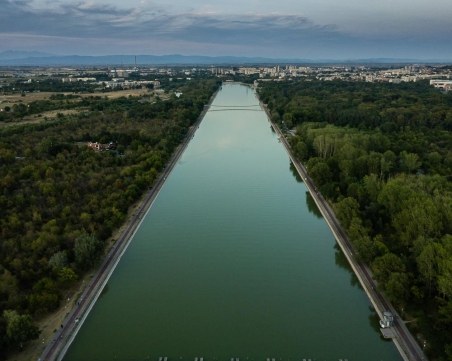 Красиво ВИДЕО показва Гребната база от птичи поглед