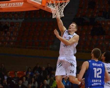 Академик Бултекс 99 уреди две силни попълнения за мача с Балкан СНИМКИ