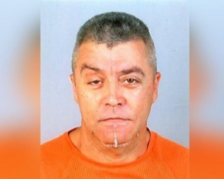 Евакуираха цял блок заради убиеца от Нови Искър