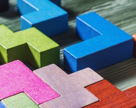 Американка се развежда с калкулатор, иска да се омъжи за играта Тетрис