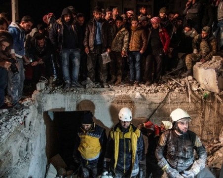 23 души загинаха при голяма експлозия, а 70 са ранени