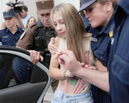 Студентка уби гаджето си, след като публикува снимка с думите “Ще те обичам вечно“ СНИМКИ