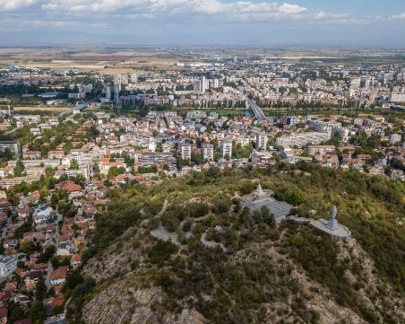 Градусите в Пловдив падат, очаква ни дъжд