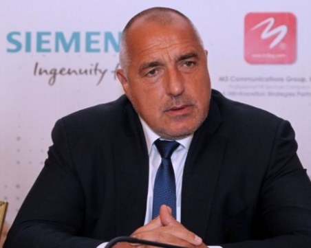 Бойко Борисов за сваления билборд: Дайте им ги всичките да пишат, нека се покажем какви сме