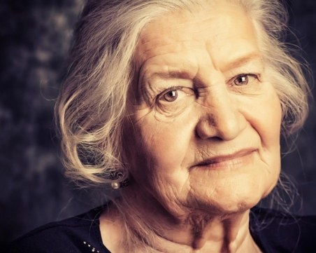 Една 83-годишна жена написа писмо на приятелка - много житейска мъдрост има в него!