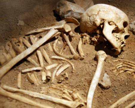 Жена откри скелет на човек в плевнята си в село Арчар