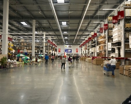 Искате отстъпка от Икеа? Трябва да уринирате на брошурата СНИМКА