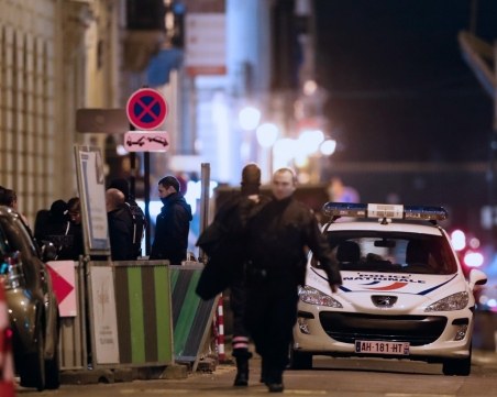 Крадци с брадви задигнаха бижута за милиони