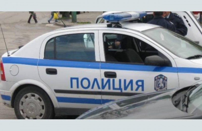 Хванат да краде пазарджиклия предложи подкуп на полицай