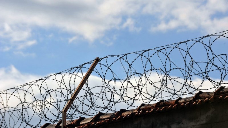 Затворник избяга от затвора в Стара Загора, хванаха го с превишена скорост