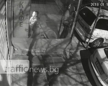 Разбивачи на кафе автомати бяха щракнати от камера! Познавате ли ги? ВИДЕО