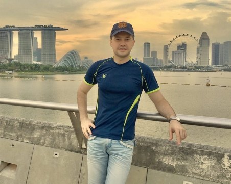 Вдъхновяващо! Пловдивчанин смая Сингапур, плени световните медии с уникална инициатива СНИМКИ