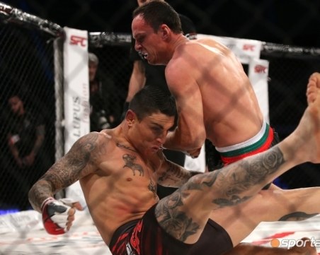 BG Роналдо със зрелищна победа в дебюта си на ММА ринга