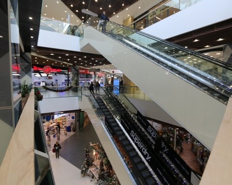 Сега е моментът! Пловдивчани луднаха по ниски цени и качествени марки СНИМКИ