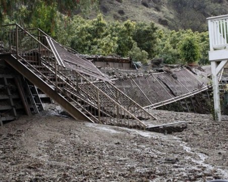 19 жертви на свлачищата в Калифорния, сред тях има и деца